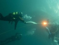 La antorcha olímpica de Sochi bajo agua