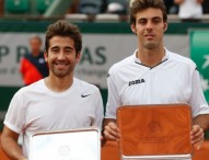 Marcel Granollers y Marc López ceden su primera final en París