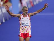 Corona de plata en maratón para Alberto Suárez en París 2024