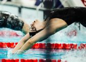 María Delgado, bronce en 100 m espalda en París