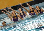 El equipo de natación artística se gana el derecho a soñar con las medallas